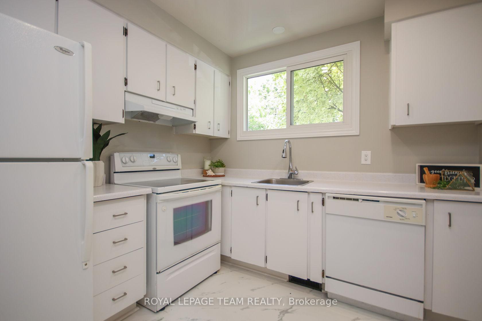 Photo 26 of Unit 203, 1427 Palmerston Drive, Ottawa, Carson Grove — HOMEH
