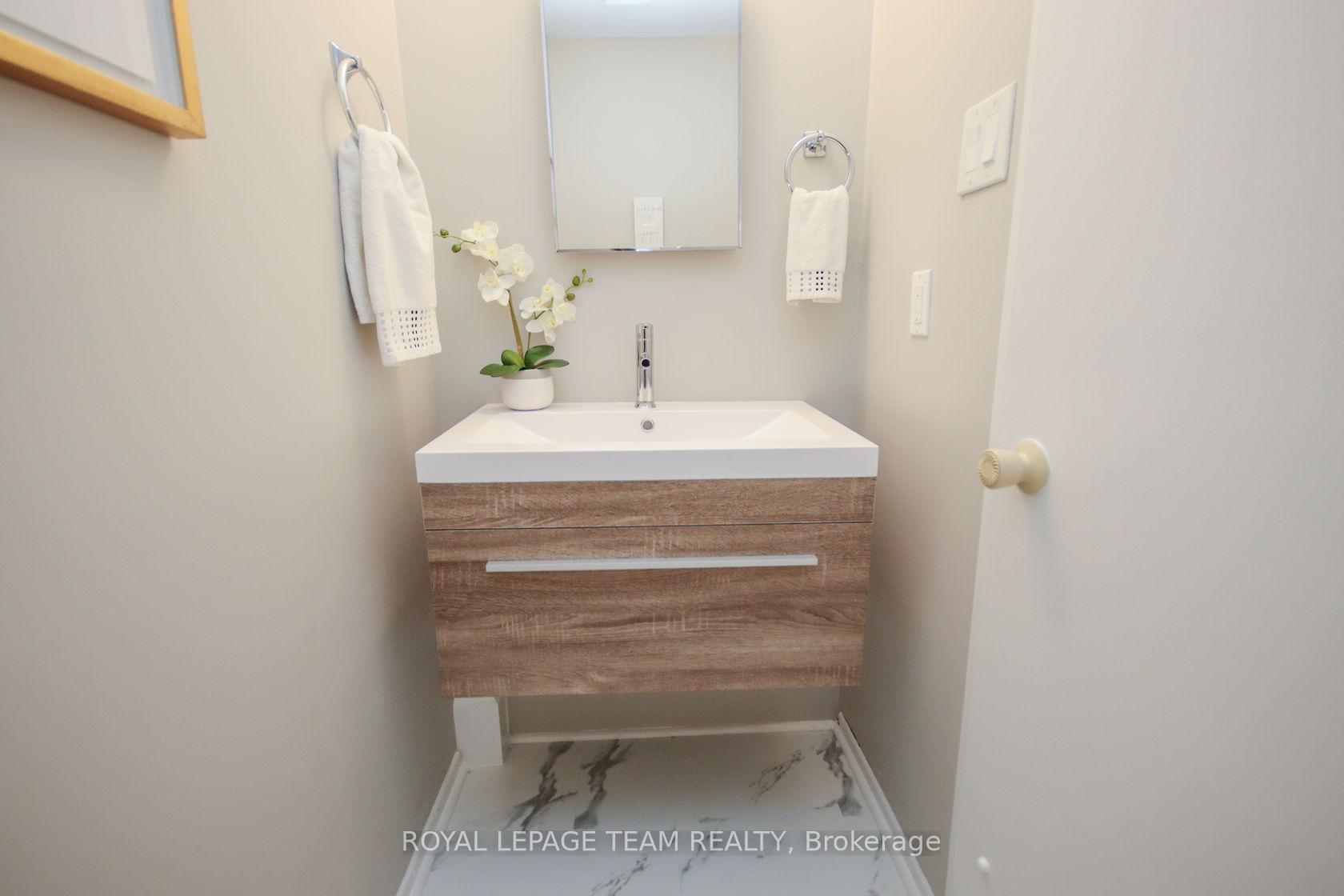 Photo 48 of Unit 203, 1427 Palmerston Drive, Ottawa, Carson Grove — HOMEH