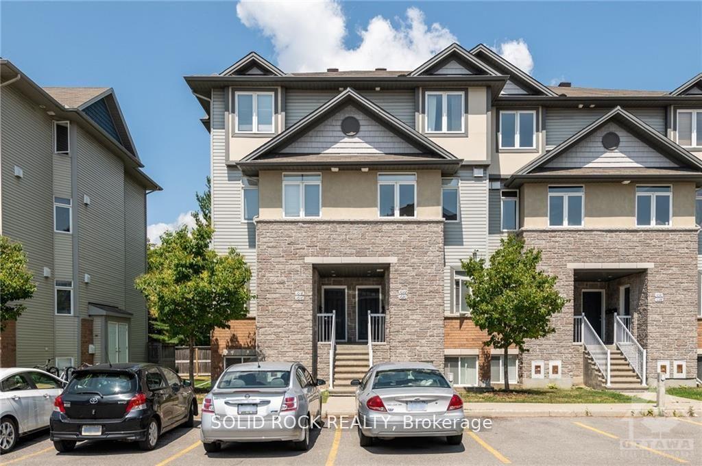 Photo 1 of 1022 Redtail Private, Ottawa, Cyrville — HOMEH