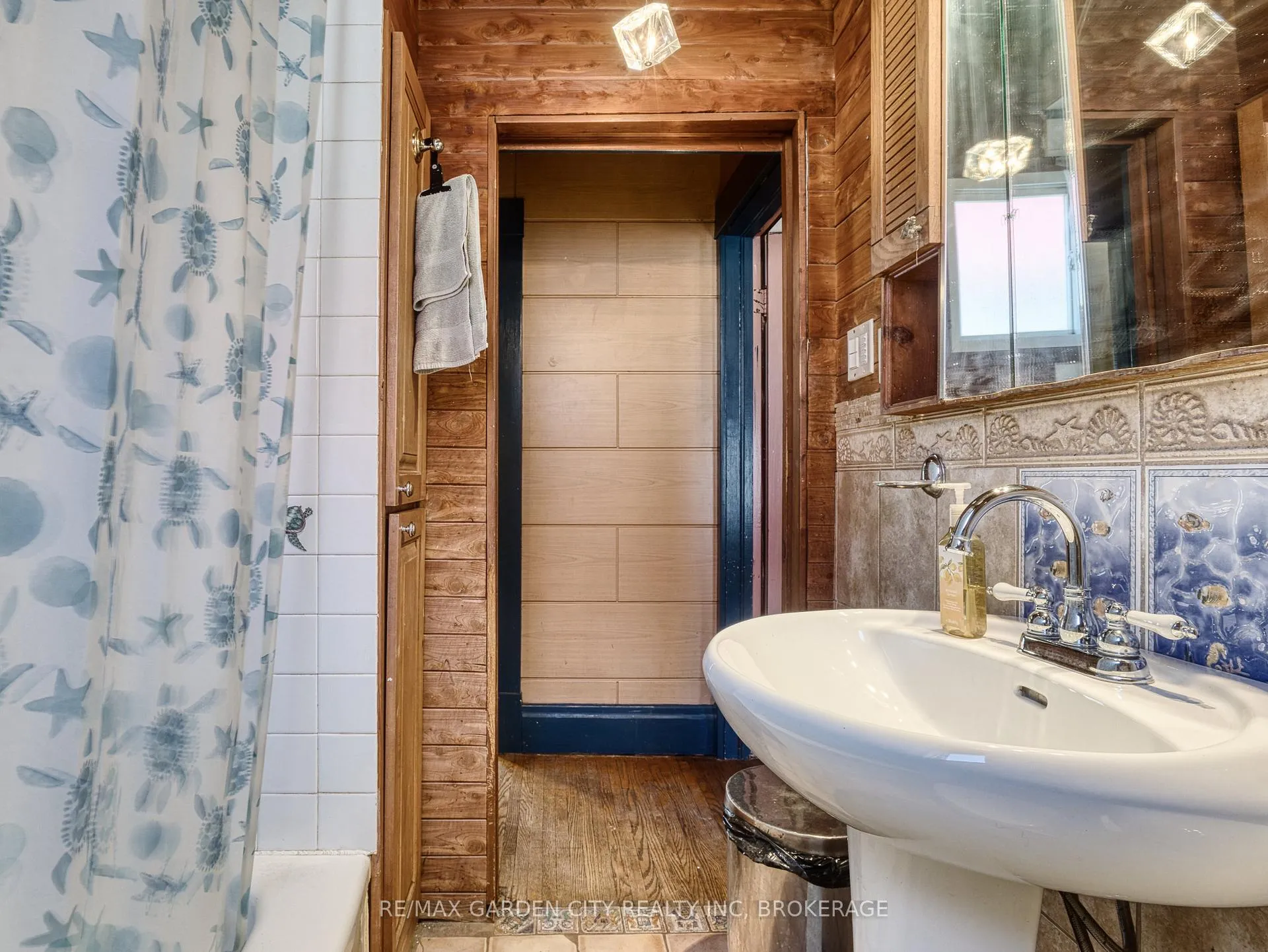 Photo 19 of 37 Kernahan Street, St. Catharines, Downtown — HOMEH
