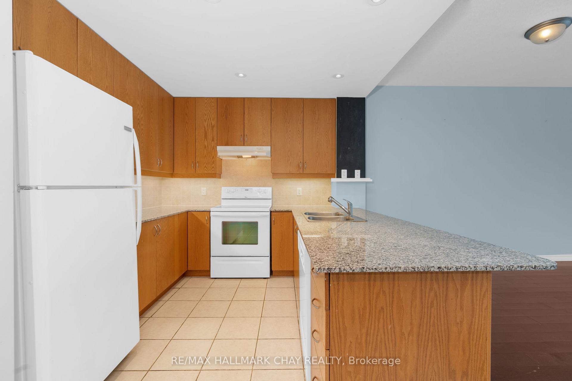 Photo 8 of Unit 603, 37 Ellen Street, Barrie, City Centre — HOMEH
