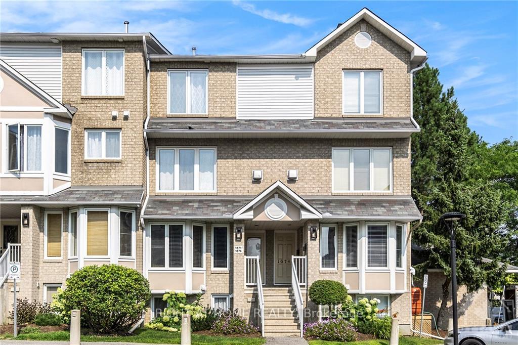 Front of 1672 Locksley Lane
