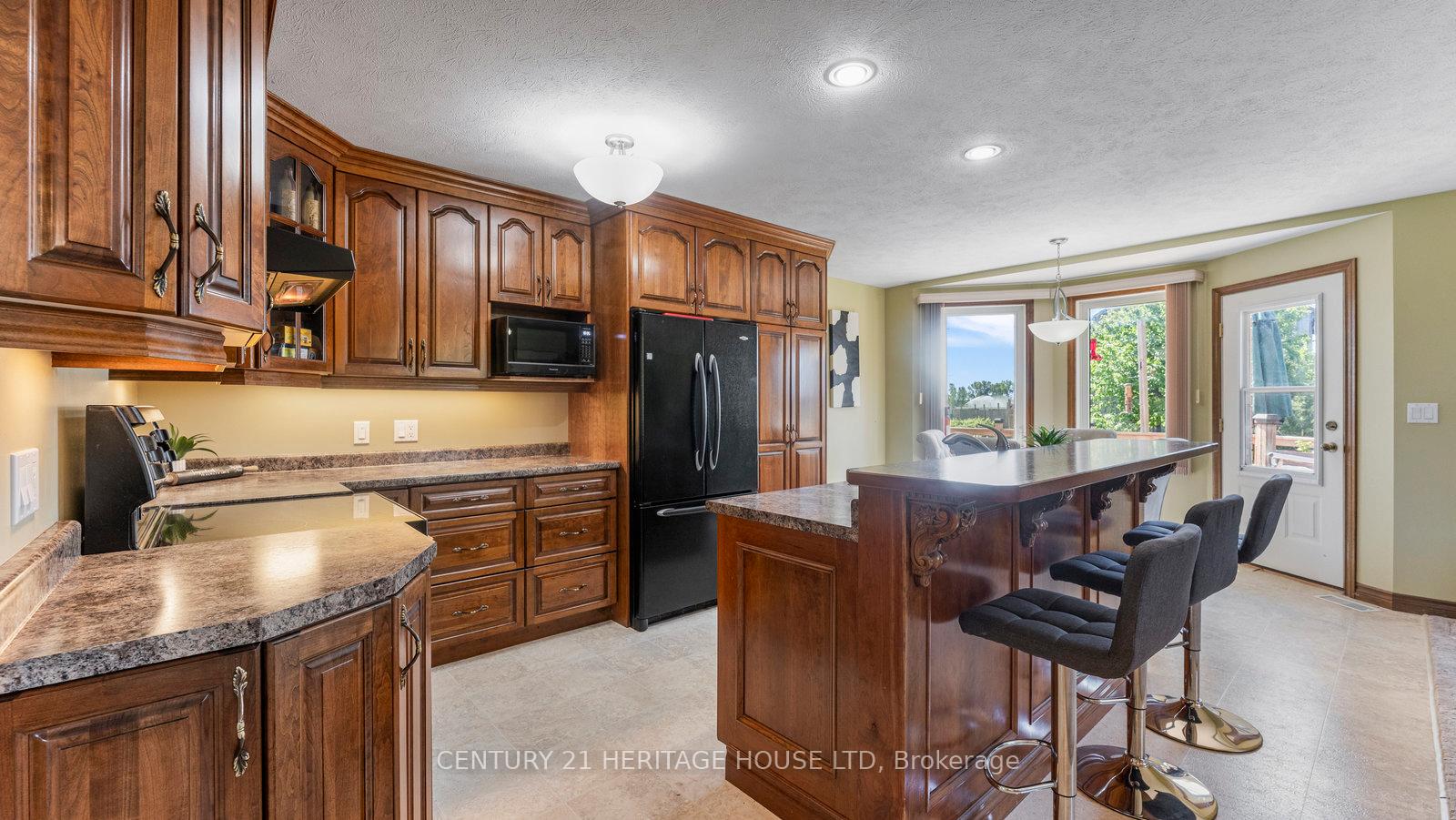Photo 13 of 103 Third Concession Road, Brant, Burford — HOMEH