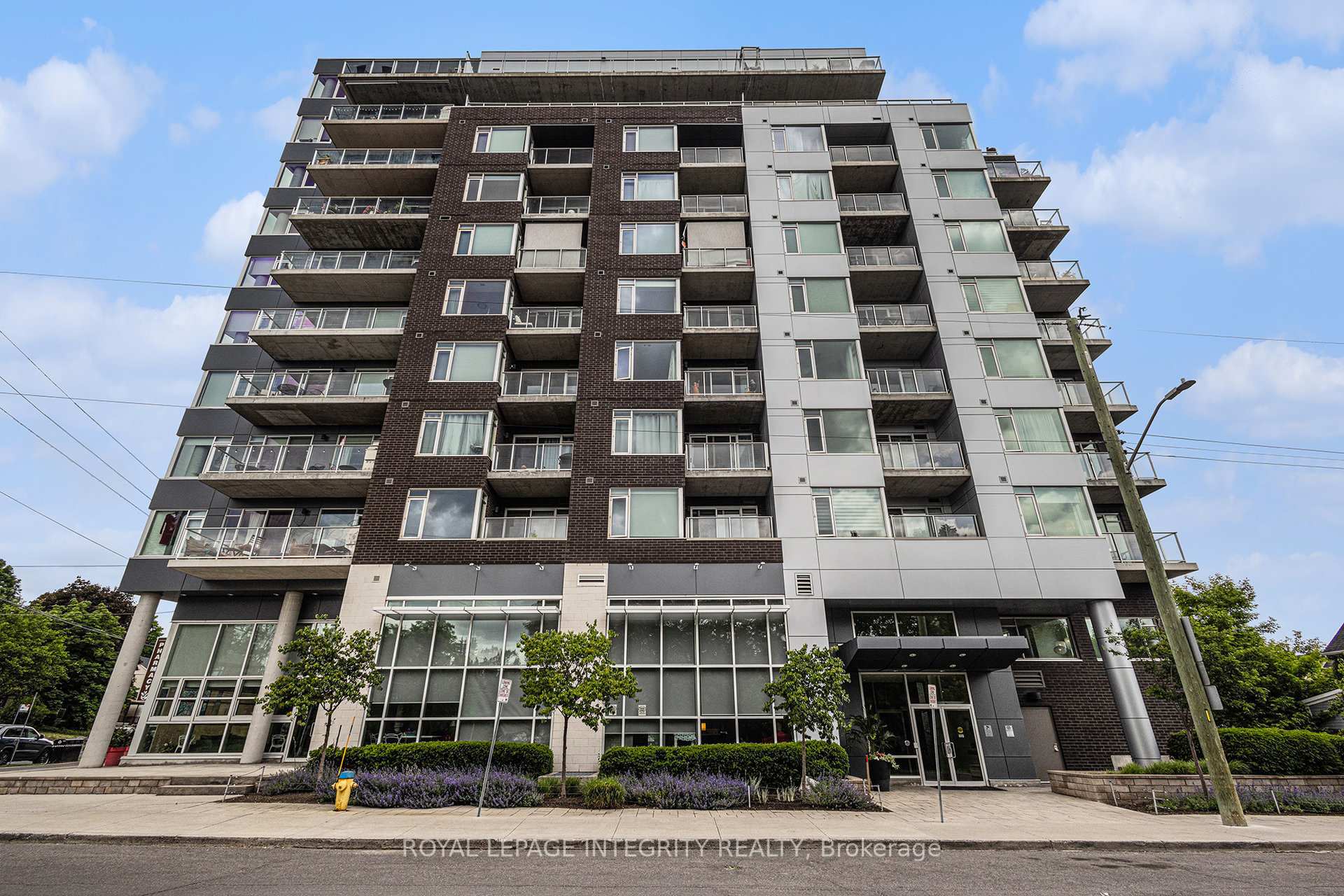 Front of Unit 319, 7 Marquette Avenue