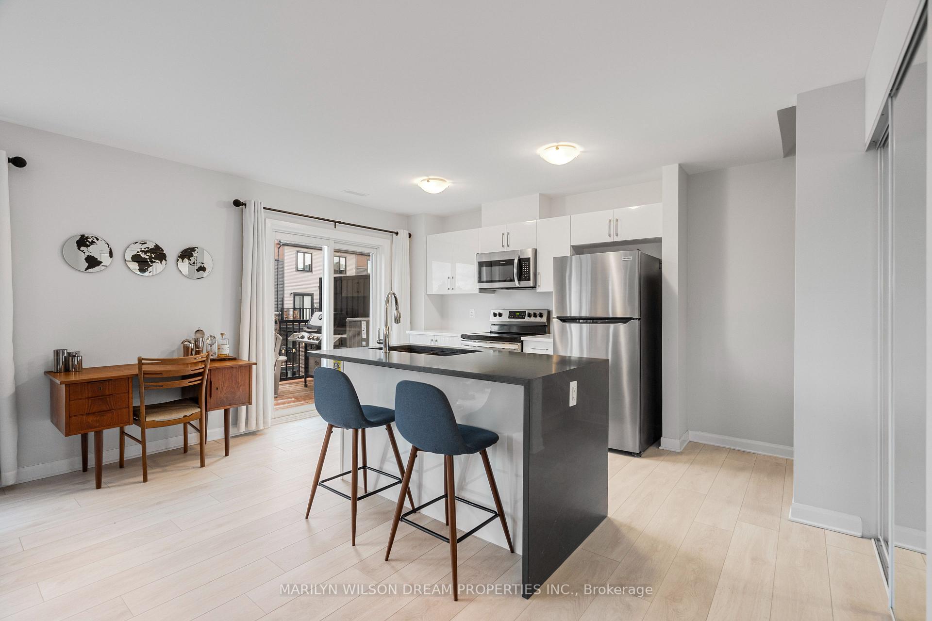 Photo 4 of Unit D, 315 Eldorado Private, Ottawa, Kanata - Morgan's Grant/South March — HOMEH