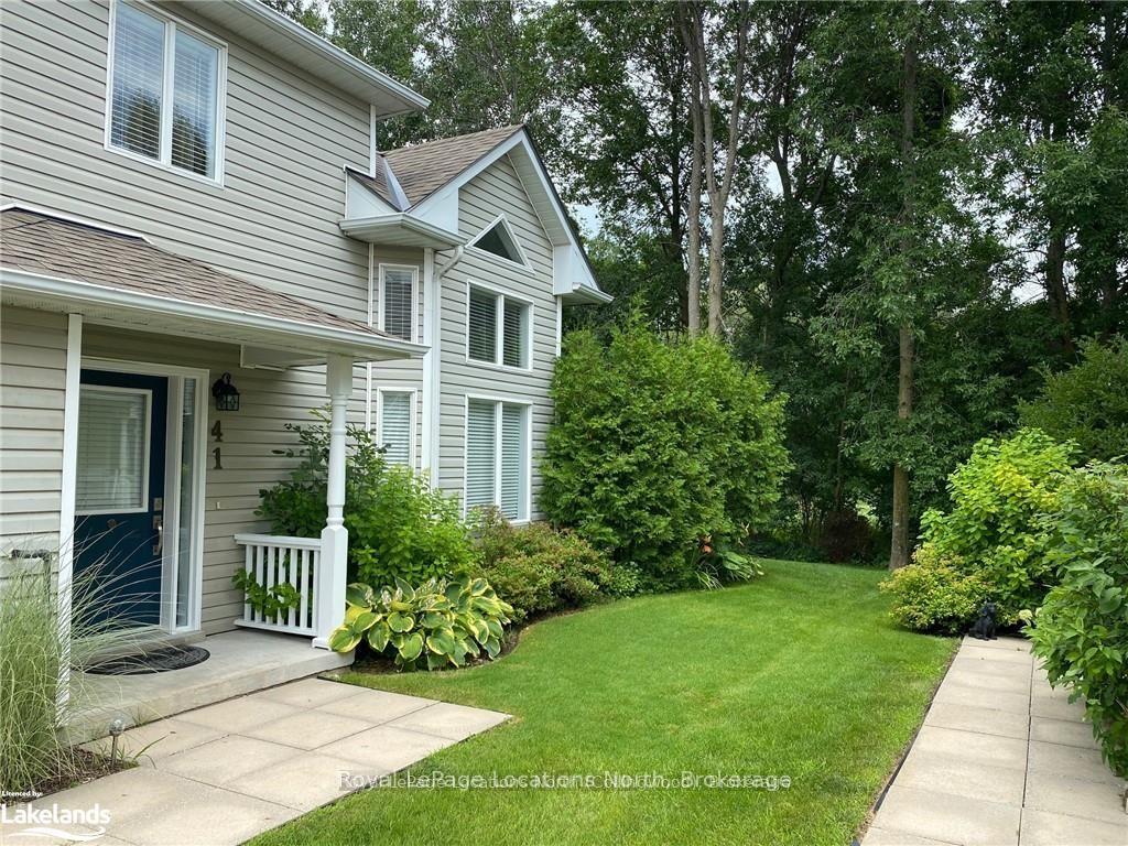 Front of Unit 21, 41 Sundial Court
