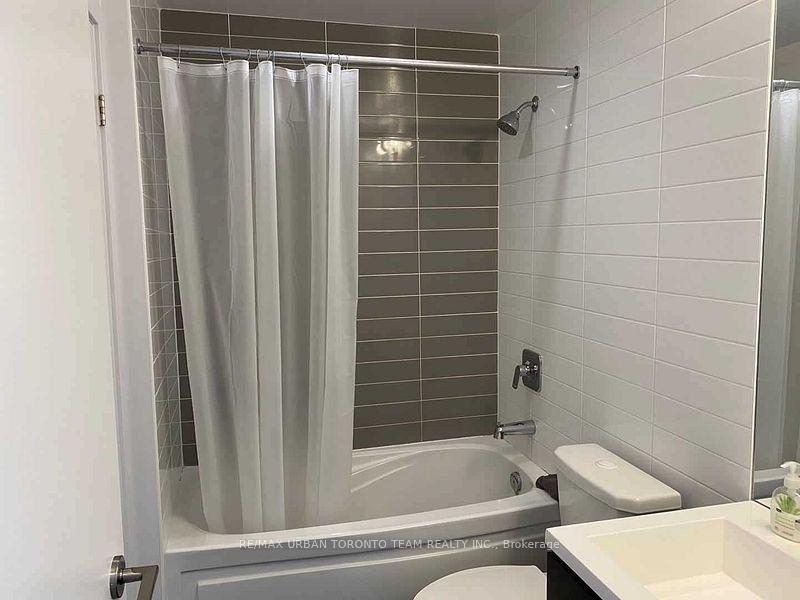 Photo 14 of Unit 2812, 125 Redpath Avenue, Toronto, Mount Pleasant West — HOMEH