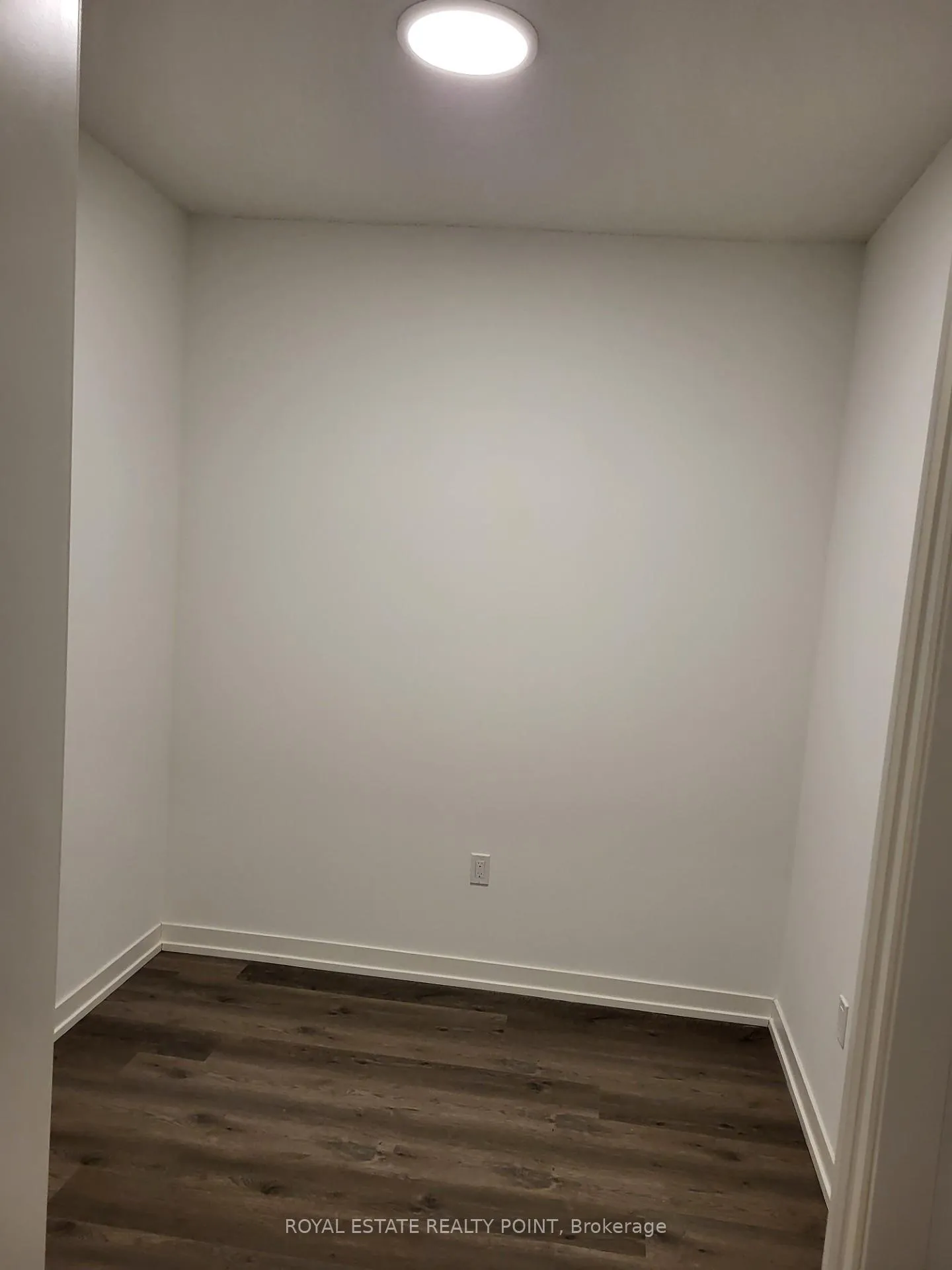 Photo 6 of Unit 3008, 8 Interchange Way, Vaughan, Vaughan Corporate Centre — HOMEH