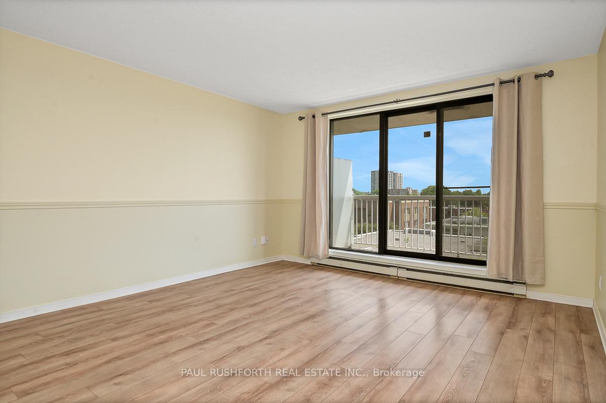 Photo 3 of Unit 607, 1180 Ohio Street, Ottawa, Billings Bridge — HOMEH