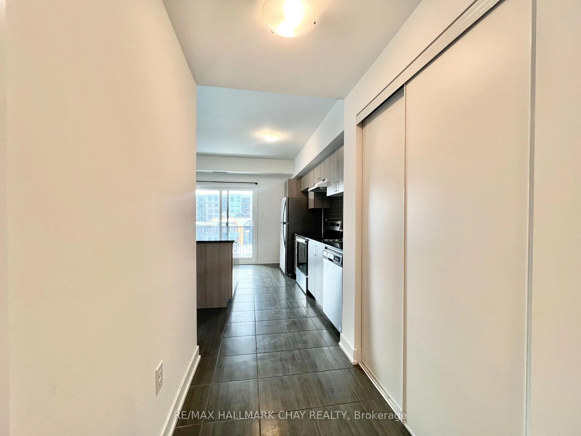 Photo 6 of Unit 201, 1 Chef Lane, Barrie, Rural Barrie Southeast — HOMEH