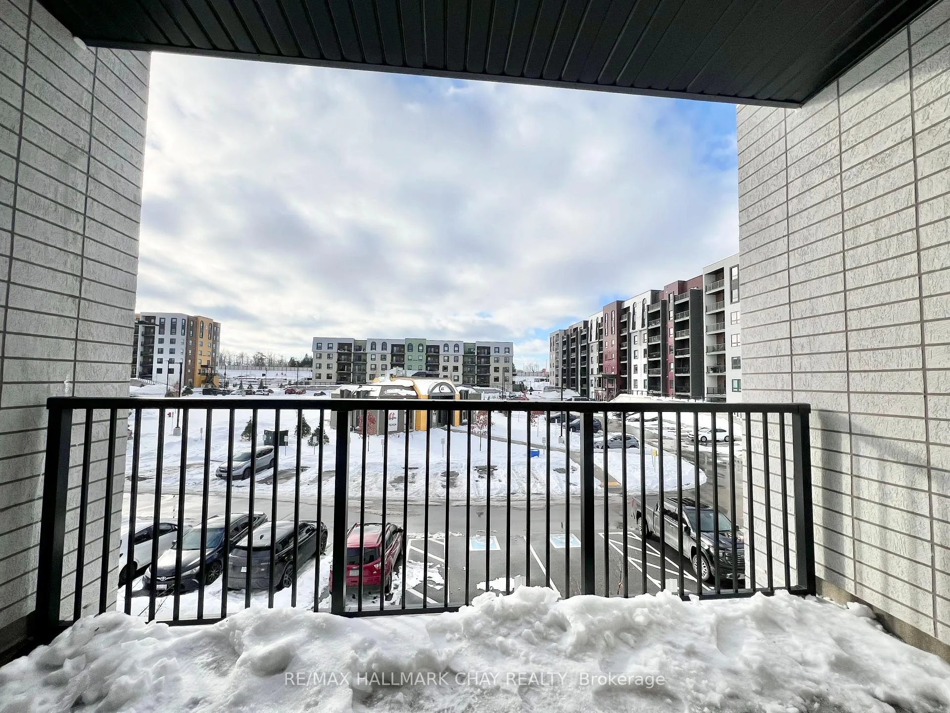 Photo 7 of Unit 201, 1 Chef Lane, Barrie, Rural Barrie Southeast — HOMEH