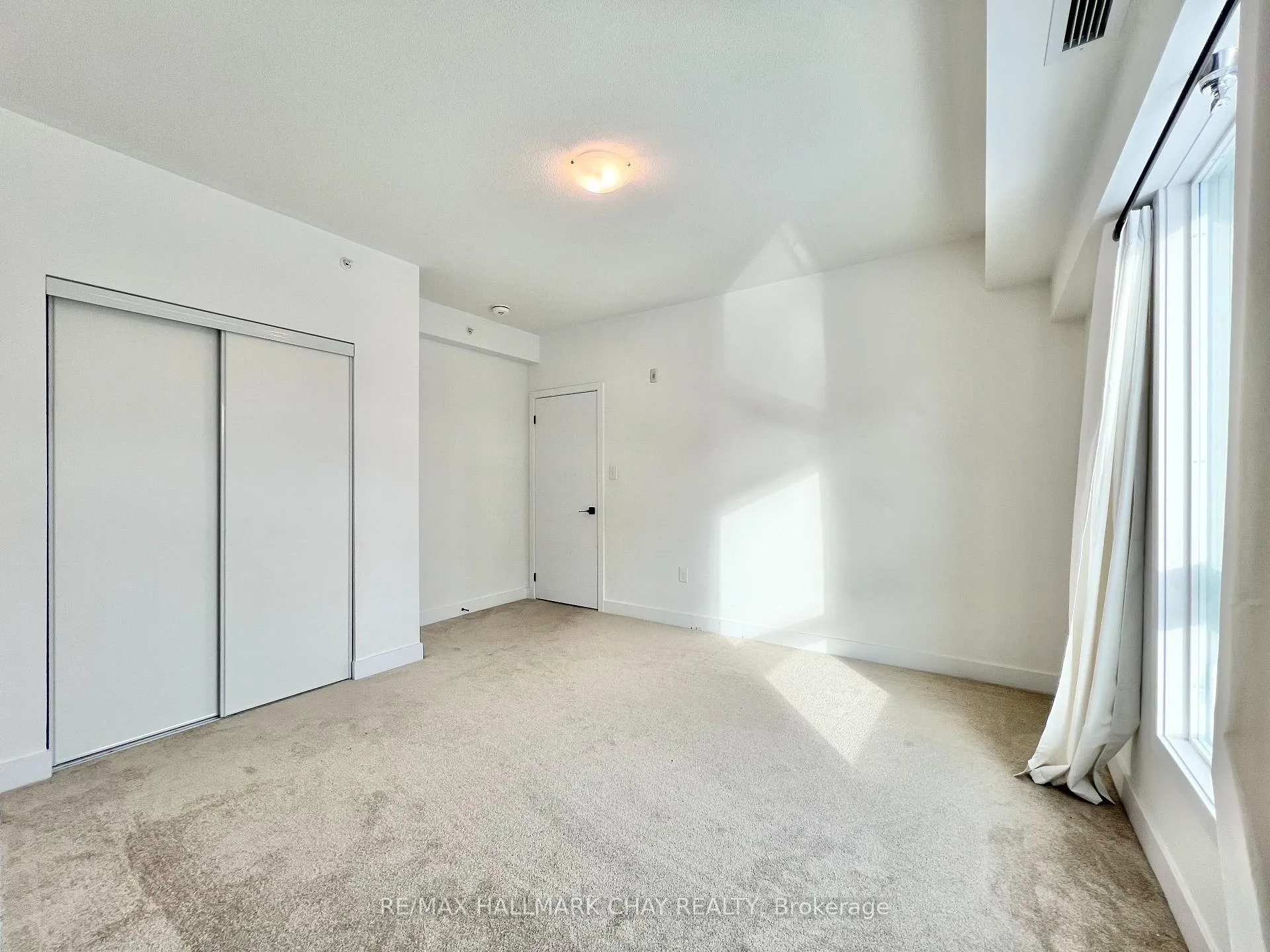 Photo 13 of Unit 201, 1 Chef Lane, Barrie, Rural Barrie Southeast — HOMEH
