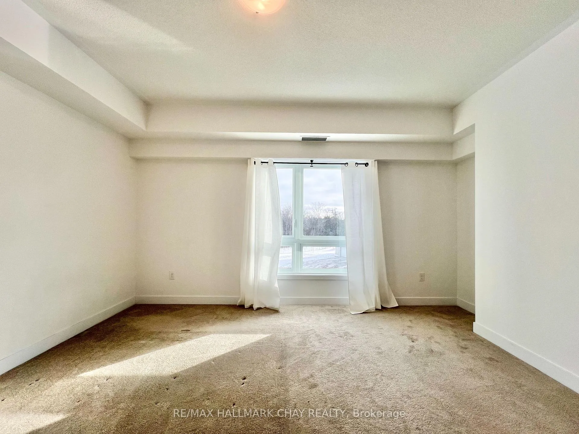 Photo 17 of Unit 201, 1 Chef Lane, Barrie, Rural Barrie Southeast — HOMEH