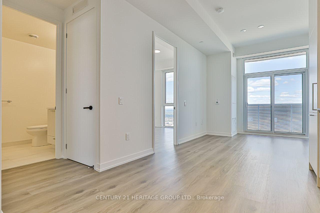 Photo 3 of Unit 6510, 225 Commerce Street, Vaughan, Vaughan Corporate Centre — HOMEH