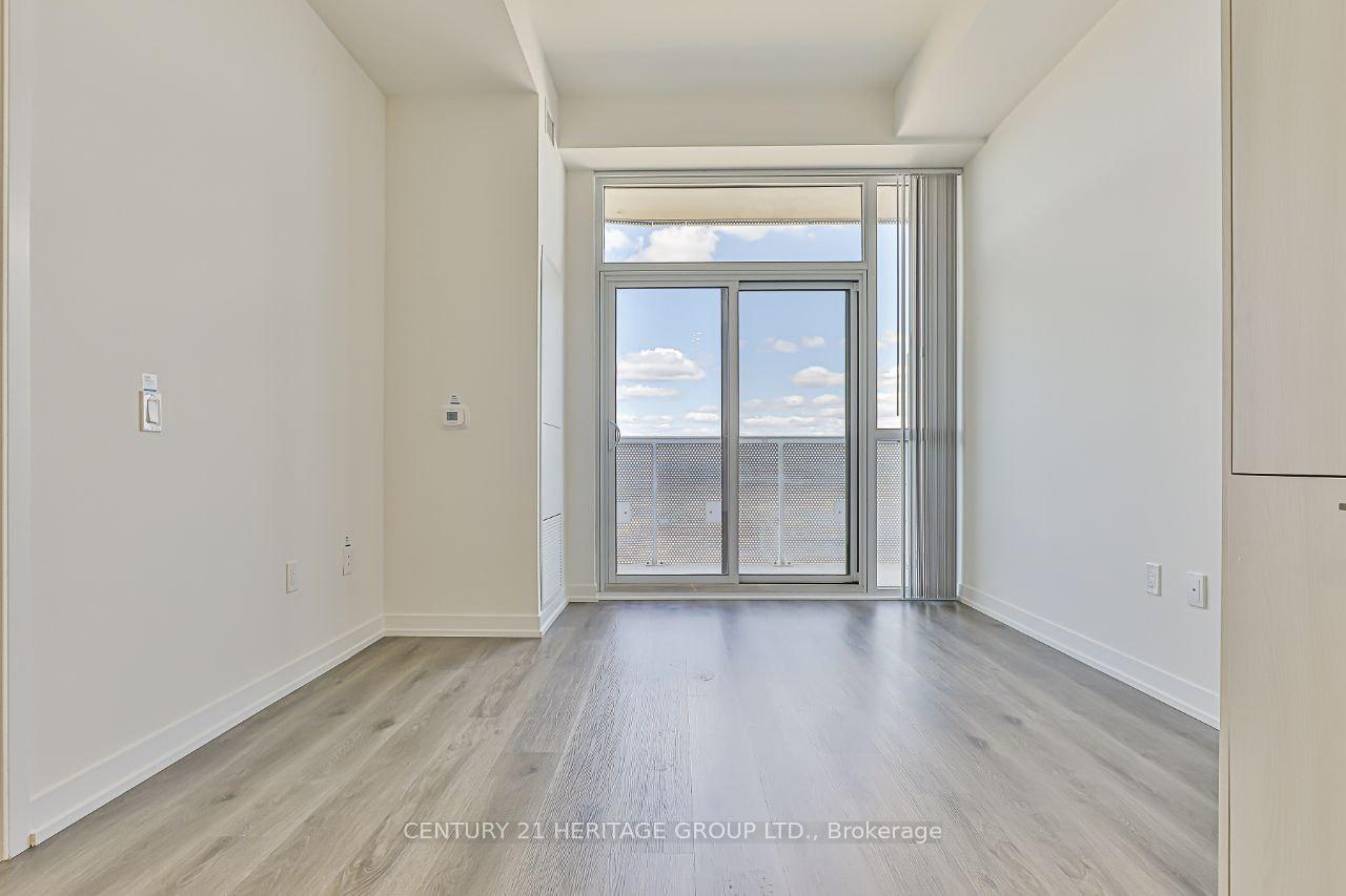 Photo 7 of Unit 6510, 225 Commerce Street, Vaughan, Vaughan Corporate Centre — HOMEH