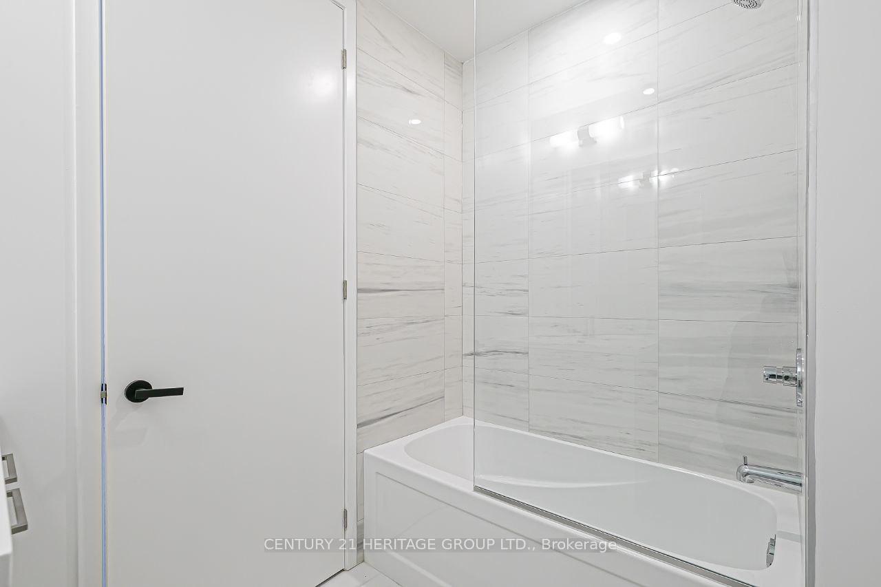 Photo 9 of Unit 6510, 225 Commerce Street, Vaughan, Vaughan Corporate Centre — HOMEH