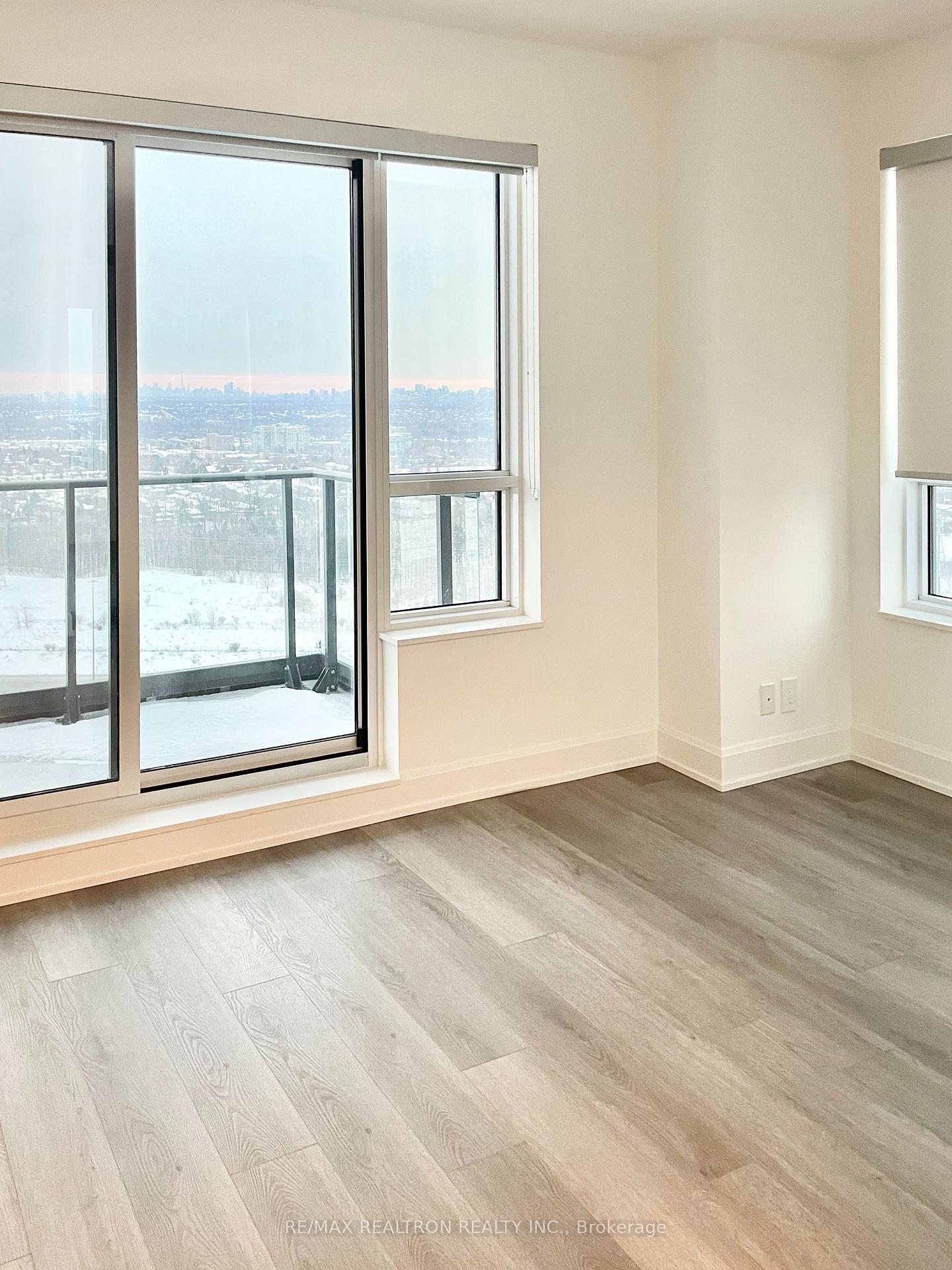 Photo 5 of Unit 3209, 12 Gandhi Lane, Markham, Commerce Valley — HOMEH
