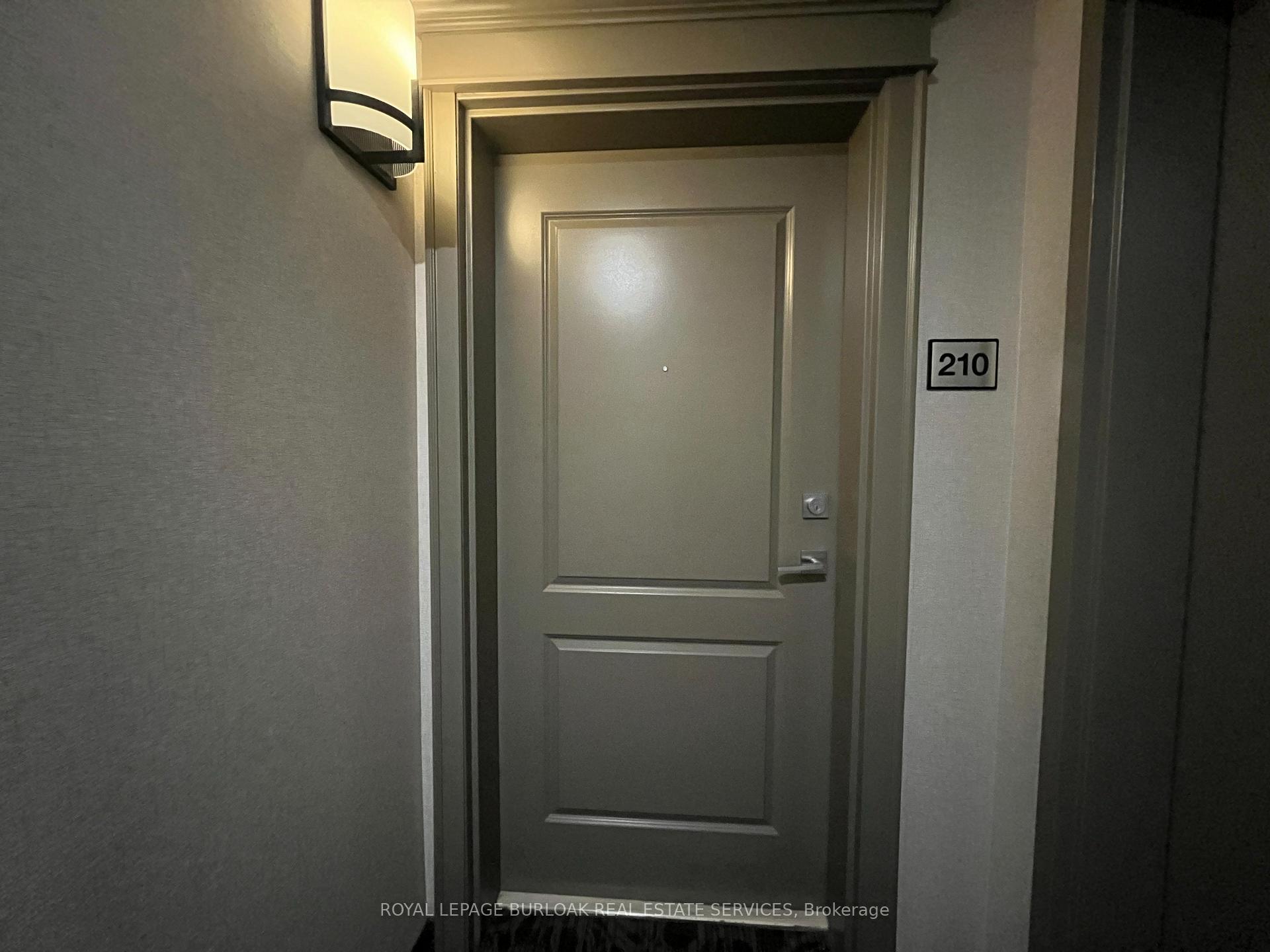 Photo 3 of Unit 210, 101 Shoreview Place, Hamilton, Lakeshore — HOMEH