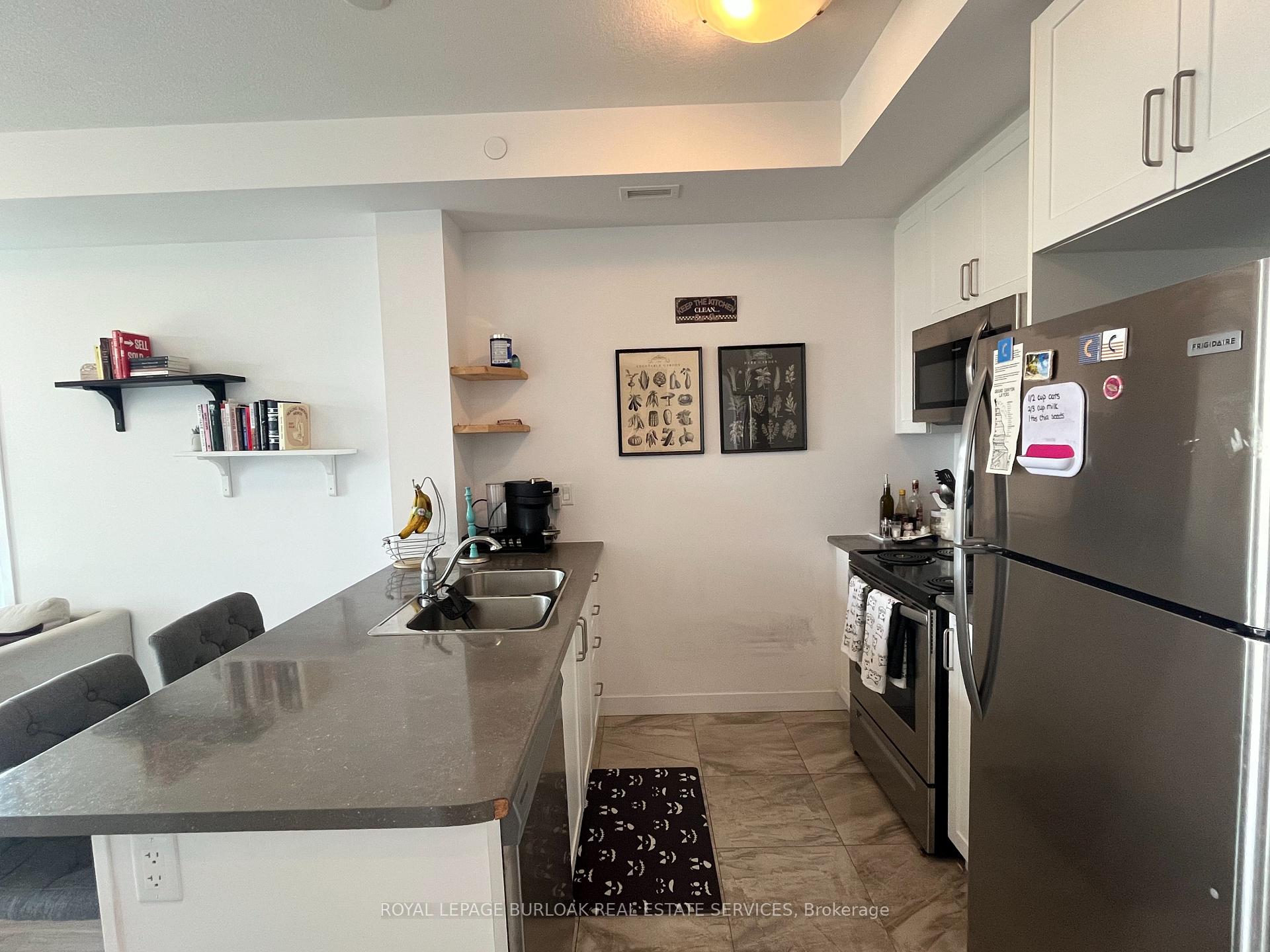 Photo 8 of Unit 210, 101 Shoreview Place, Hamilton, Lakeshore — HOMEH