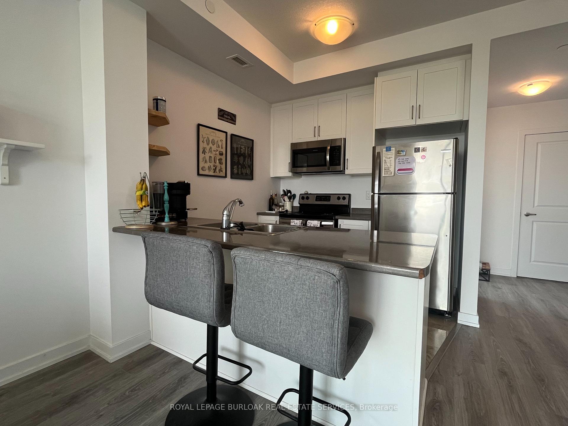 Photo 12 of Unit 210, 101 Shoreview Place, Hamilton, Lakeshore — HOMEH