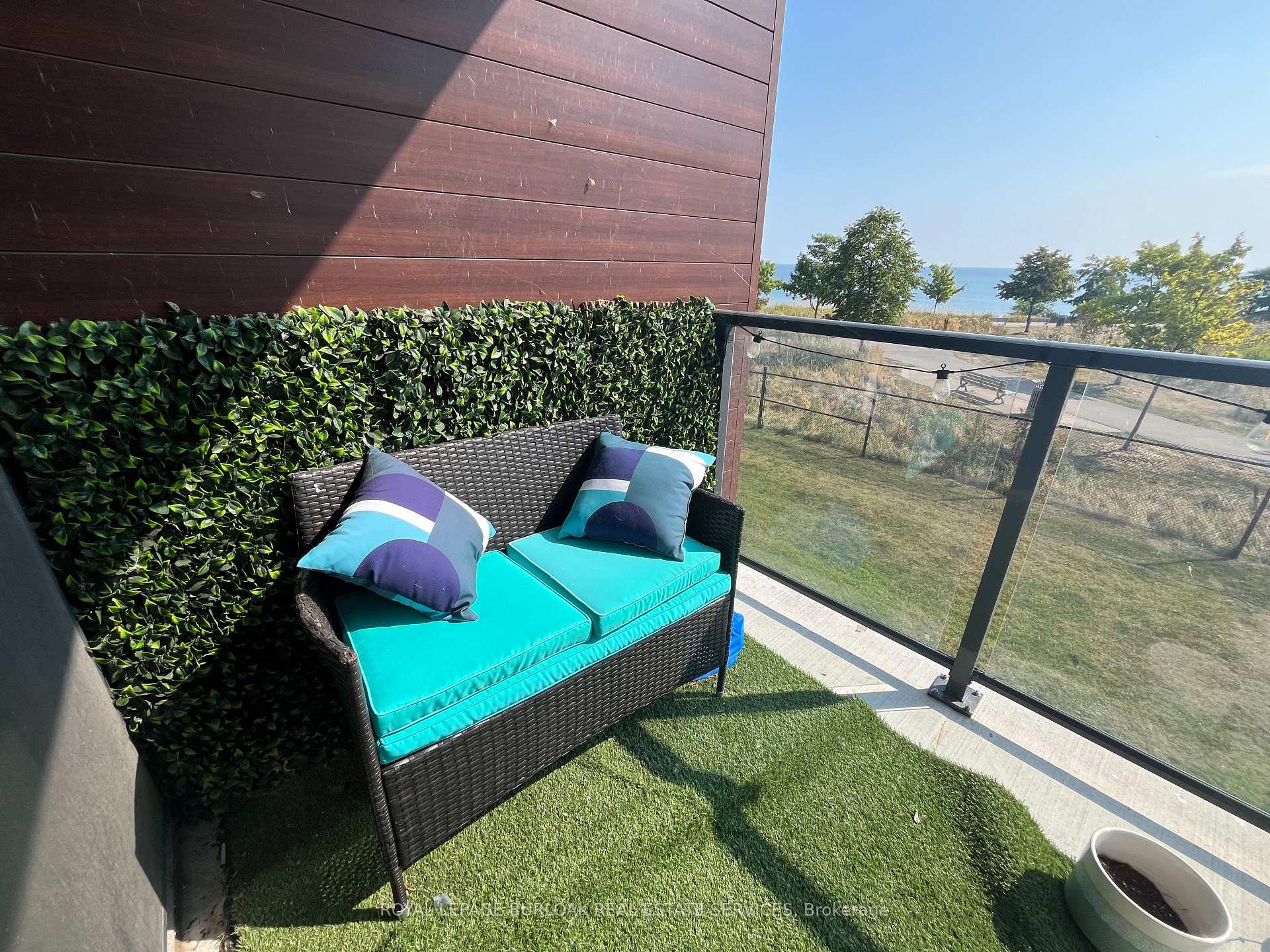 Photo 25 of Unit 210, 101 Shoreview Place, Hamilton, Lakeshore — HOMEH