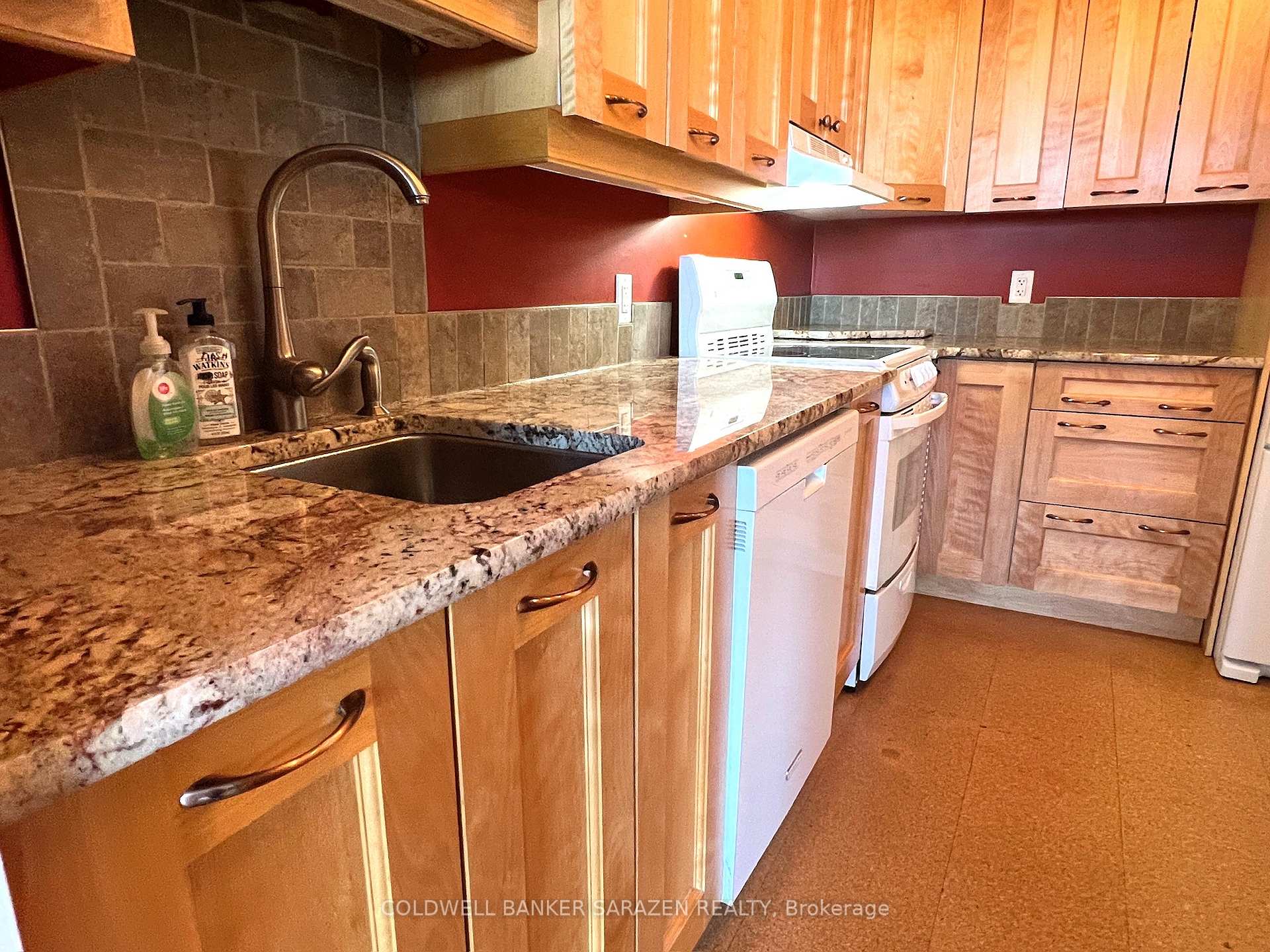 Photo 6 of Unit 1004, 1505 Baseline Road, Ottawa, Copeland Park — HOMEH