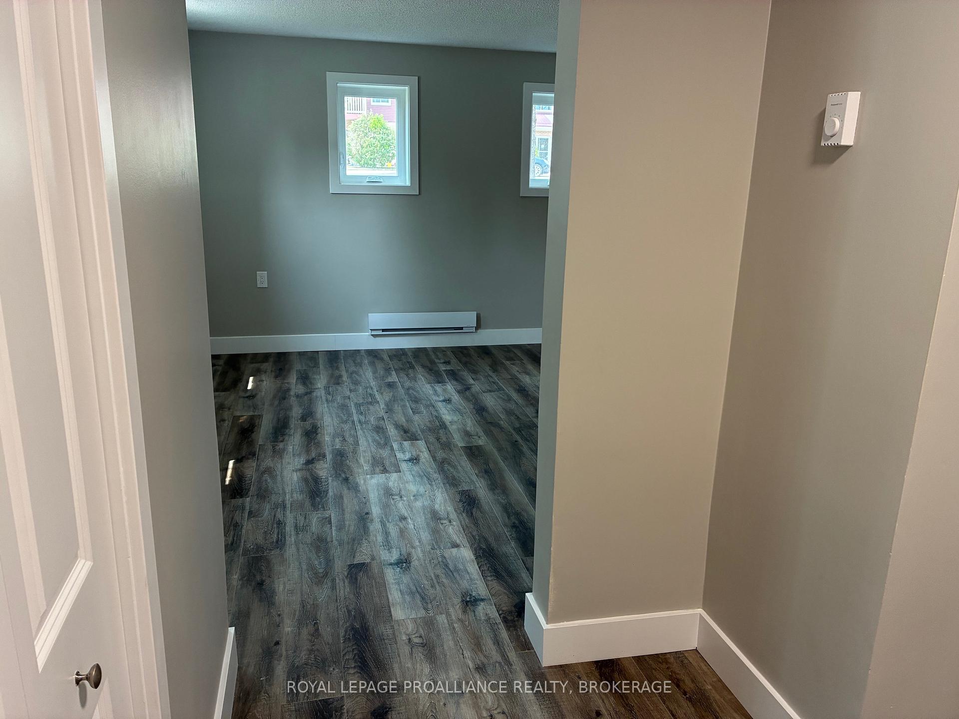 Photo 6 of 565 Emma Street, Gananoque — HOMEH