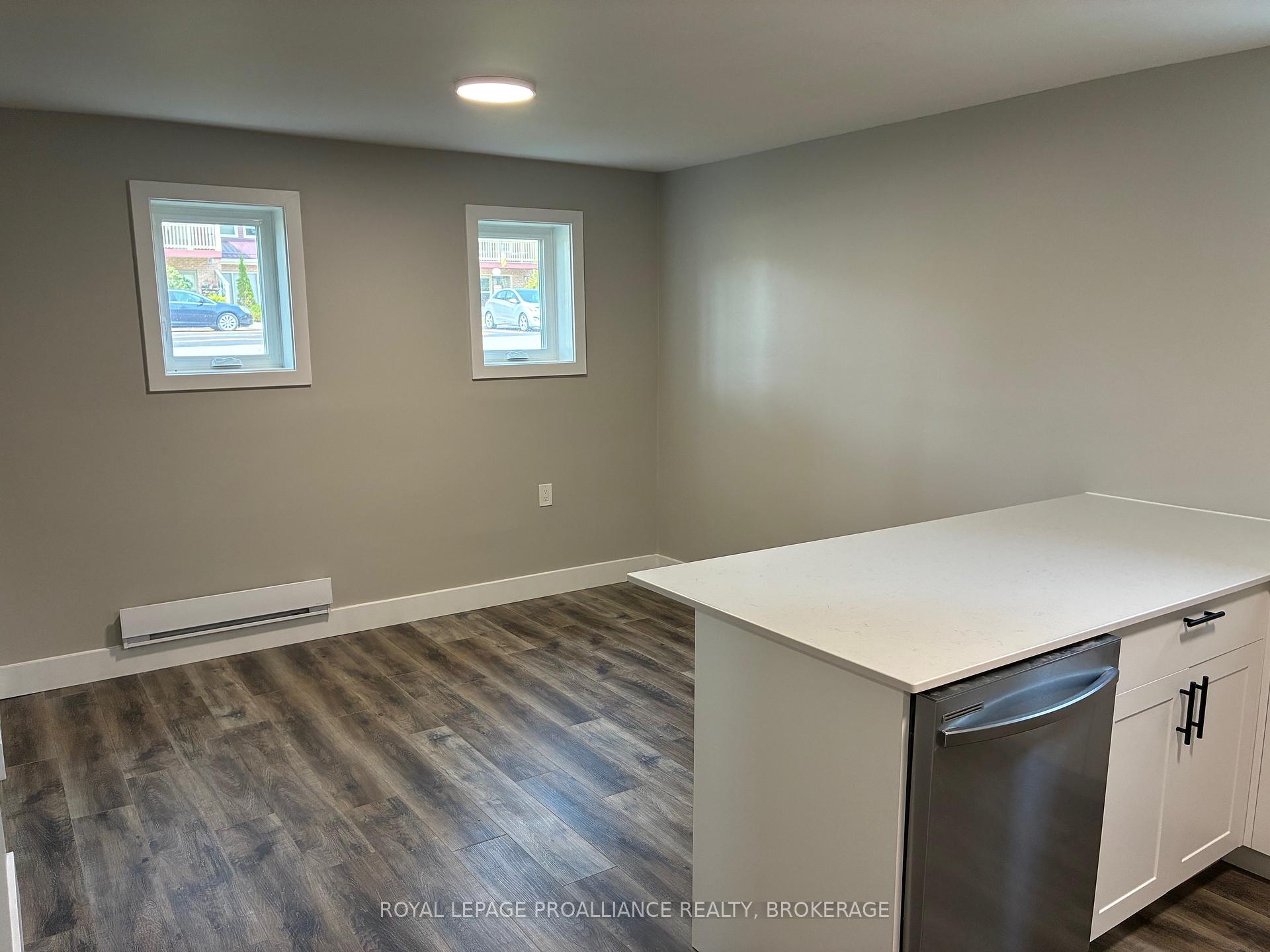 Photo 9 of 565 Emma Street, Gananoque — HOMEH