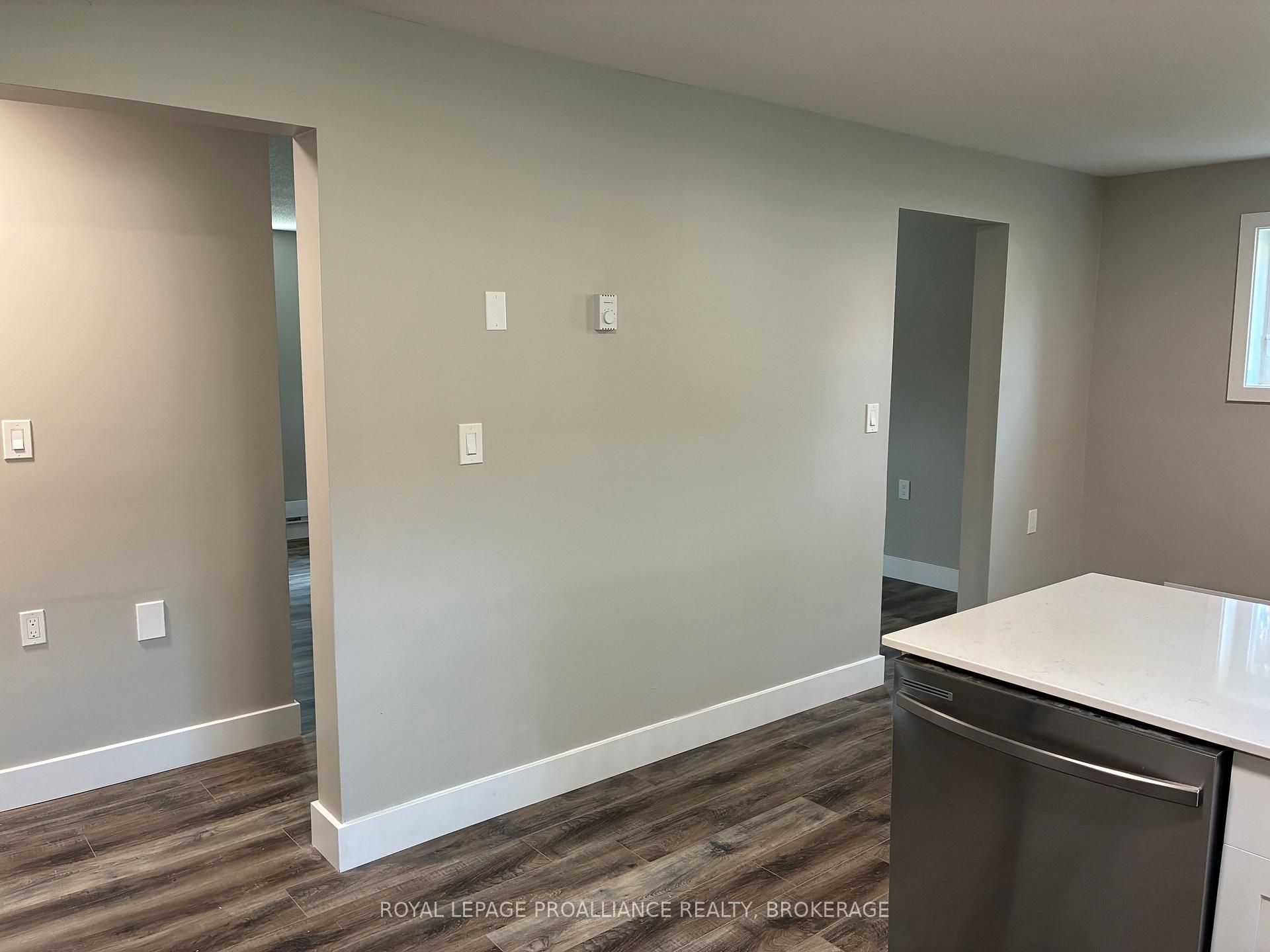 Photo 12 of 565 Emma Street, Gananoque — HOMEH