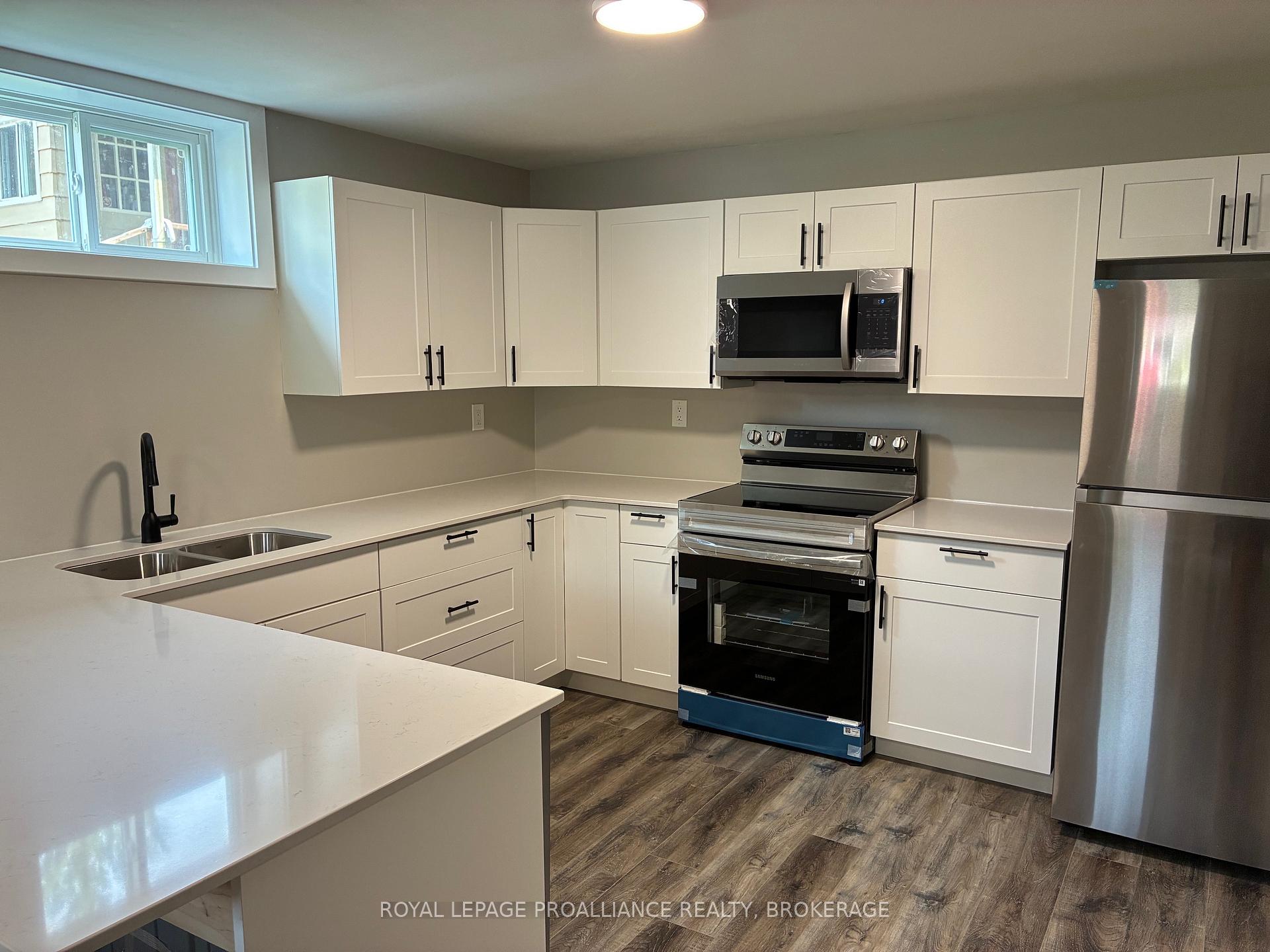 Photo 16 of 565 Emma Street, Gananoque — HOMEH