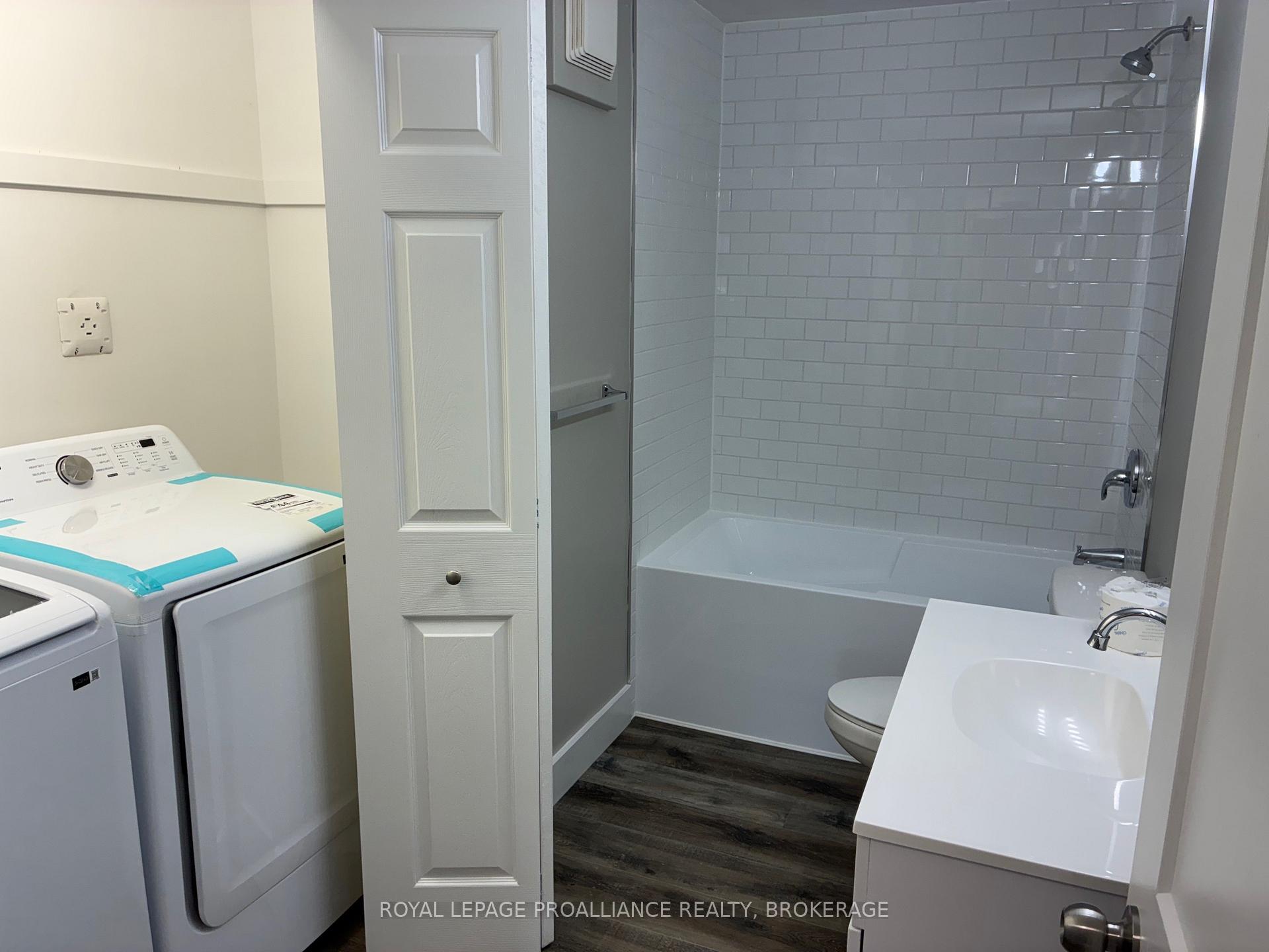 Photo 20 of 565 Emma Street, Gananoque — HOMEH