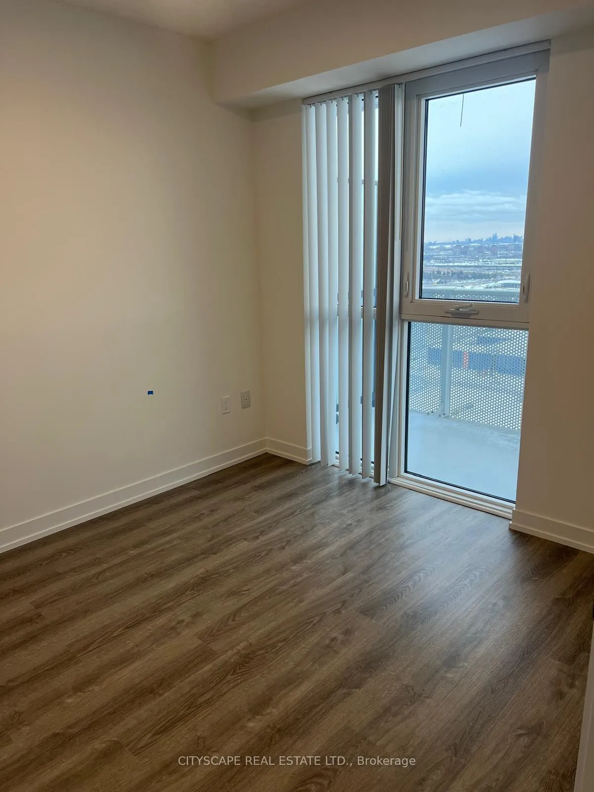 Photo 8 of Unit 3305, 195 Commerce Street, Vaughan, Vaughan Corporate Centre — HOMEH