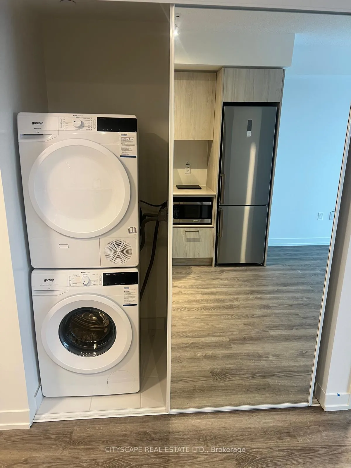 Photo 11 of Unit 3305, 195 Commerce Street, Vaughan, Vaughan Corporate Centre — HOMEH