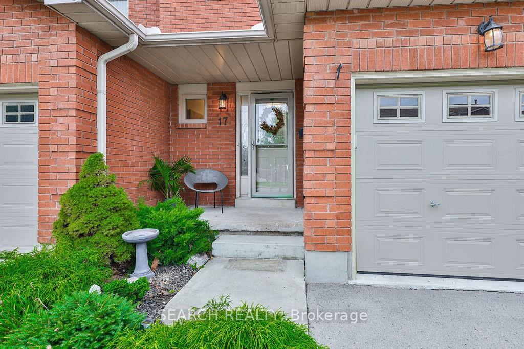 Photo 3 of Unit 17, 391 Stone Church Road E, Hamilton, Crerar — HOMEH