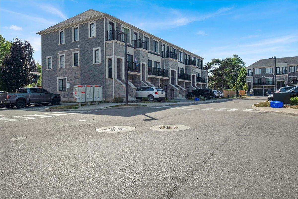 Photo 2 of Unit 26, 383 Dundas Street E, Hamilton, Waterdown — HOMEH