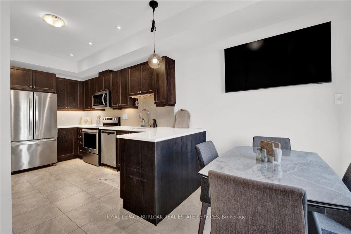 Photo 5 of Unit 26, 383 Dundas Street E, Hamilton, Waterdown — HOMEH