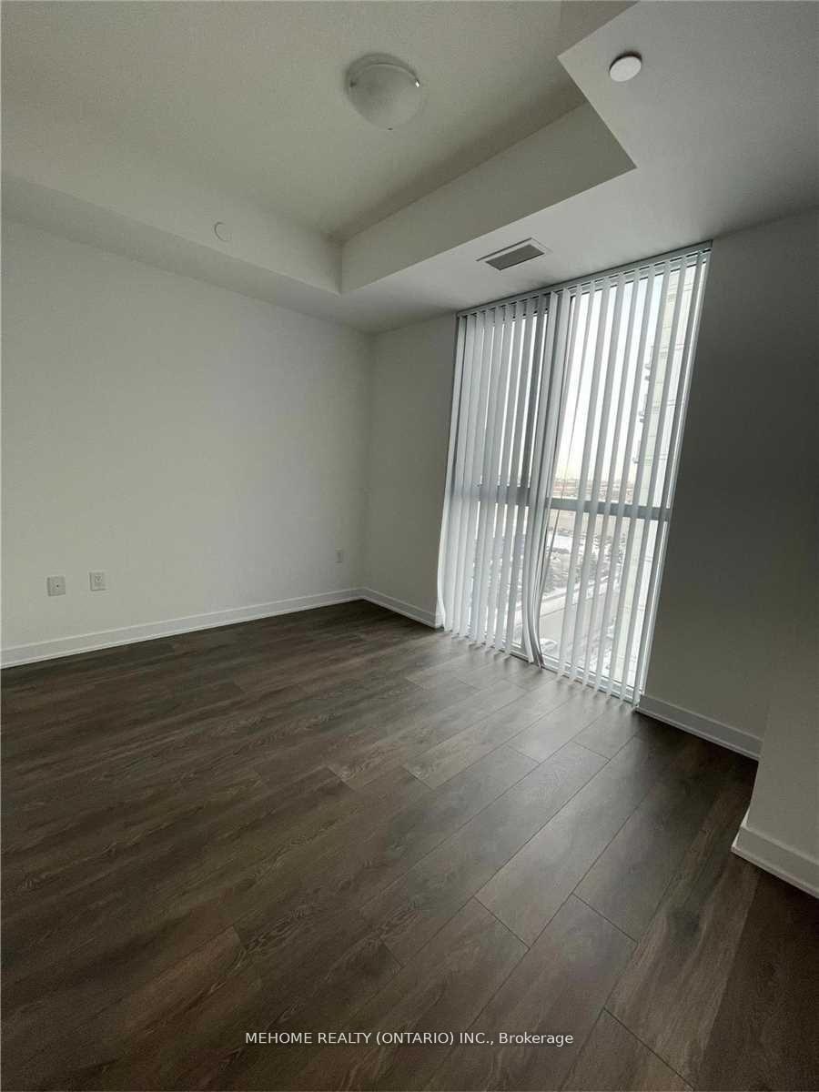 Photo 6 of Unit 803, 10 Honeycrisp Crescent, Vaughan, Vaughan Corporate Centre — HOMEH