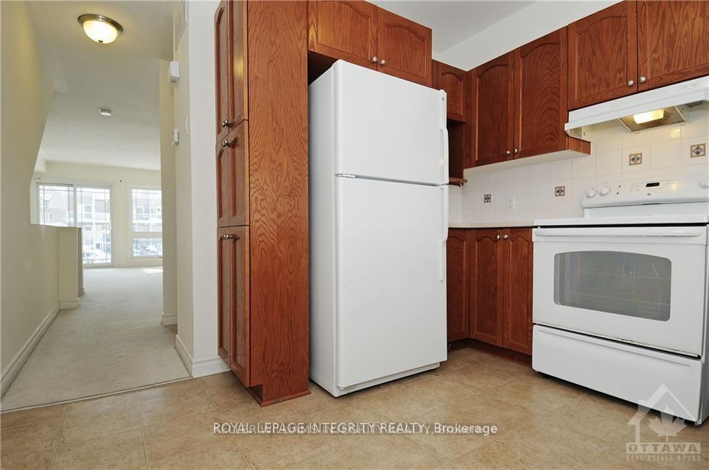Photo 4 of 156 Paseo Private, Ottawa, Centrepointe — HOMEH