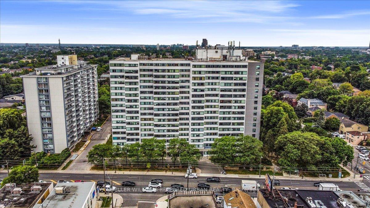 Photo 1 of Unit 1401, 3000 Bathurst Street, Toronto, Englemount-Lawrence — HOMEH