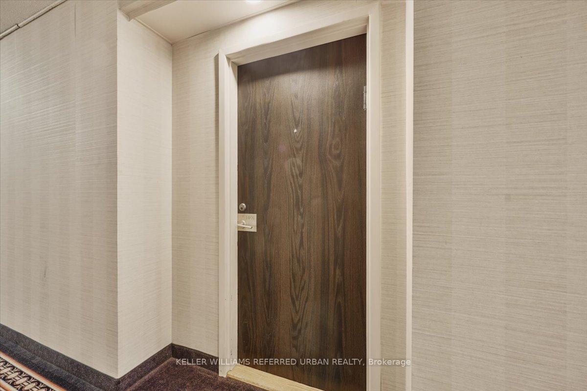 Photo 3 of Unit 1401, 3000 Bathurst Street, Toronto, Englemount-Lawrence — HOMEH