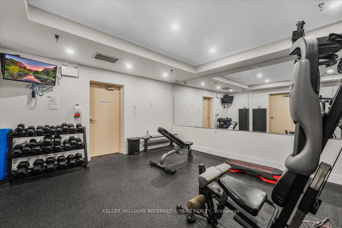 Photo 21 of Unit 1401, 3000 Bathurst Street, Toronto, Englemount-Lawrence — HOMEH