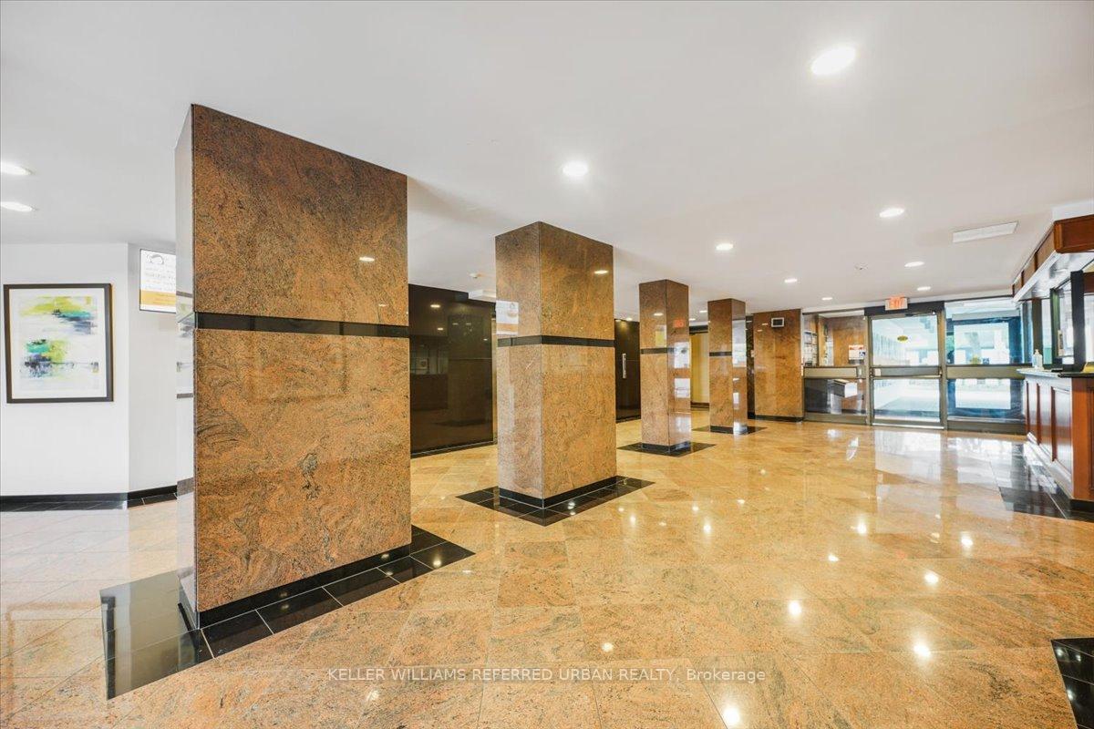 Photo 33 of Unit 1401, 3000 Bathurst Street, Toronto, Englemount-Lawrence — HOMEH