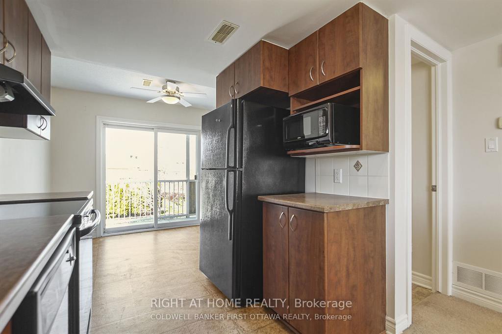 Photo 7 of Unit B, 397 Chapman Mills Drive, Ottawa, Barrhaven - Strandherd — HOMEH