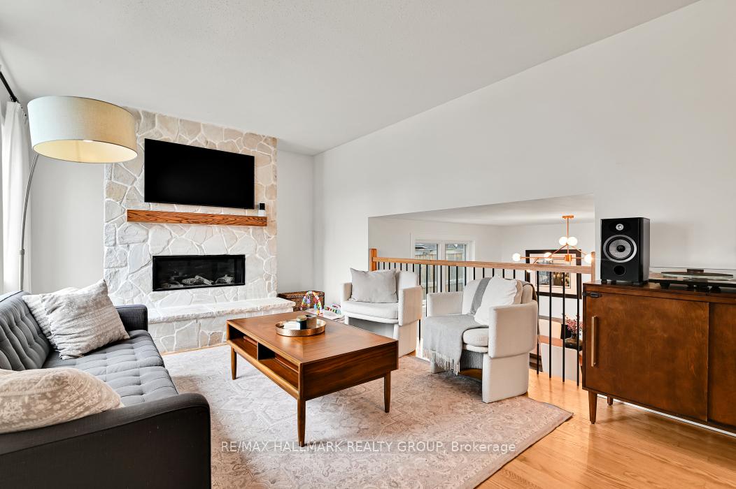 Photo 6 of 2292 Urbandale Drive, Ottawa, Elmvale Acres/Urbandale — HOMEH