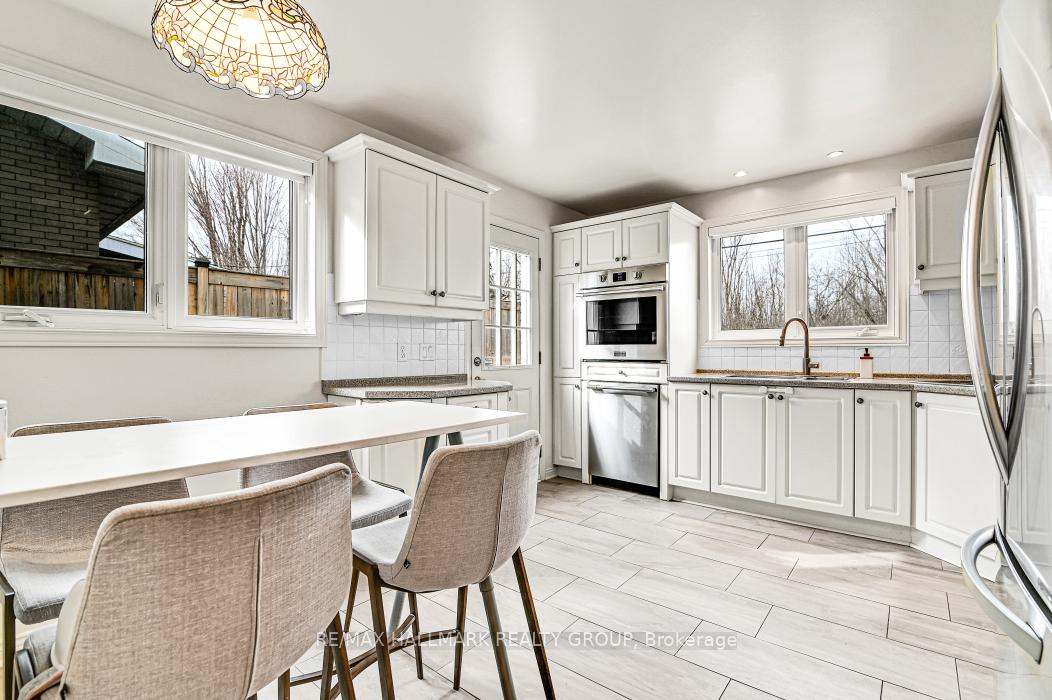 Photo 15 of 2292 Urbandale Drive, Ottawa, Elmvale Acres/Urbandale — HOMEH