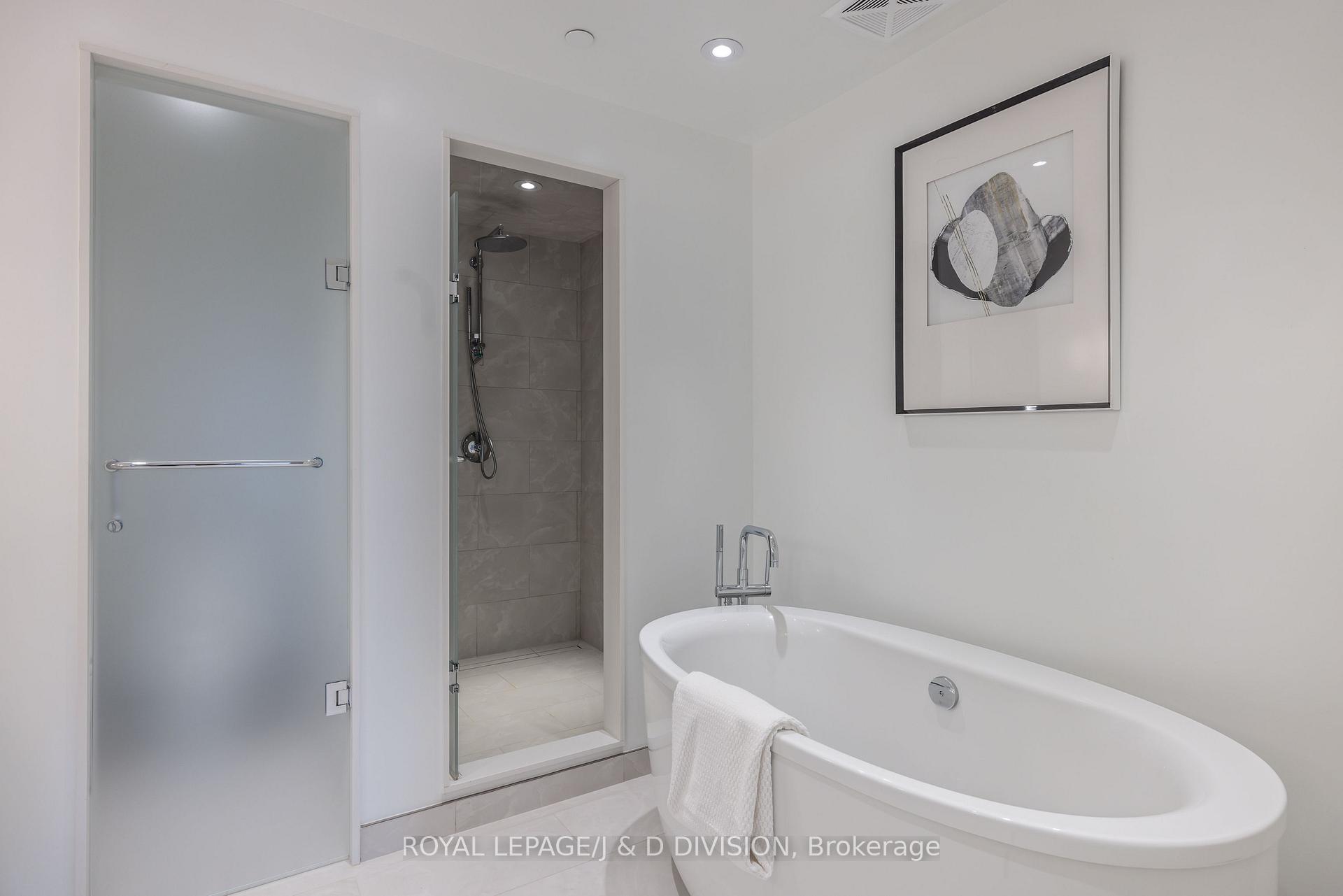 Photo 14 of Unit 612, 1 Strathgowan Avenue, Toronto, Lawrence Park South — HOMEH