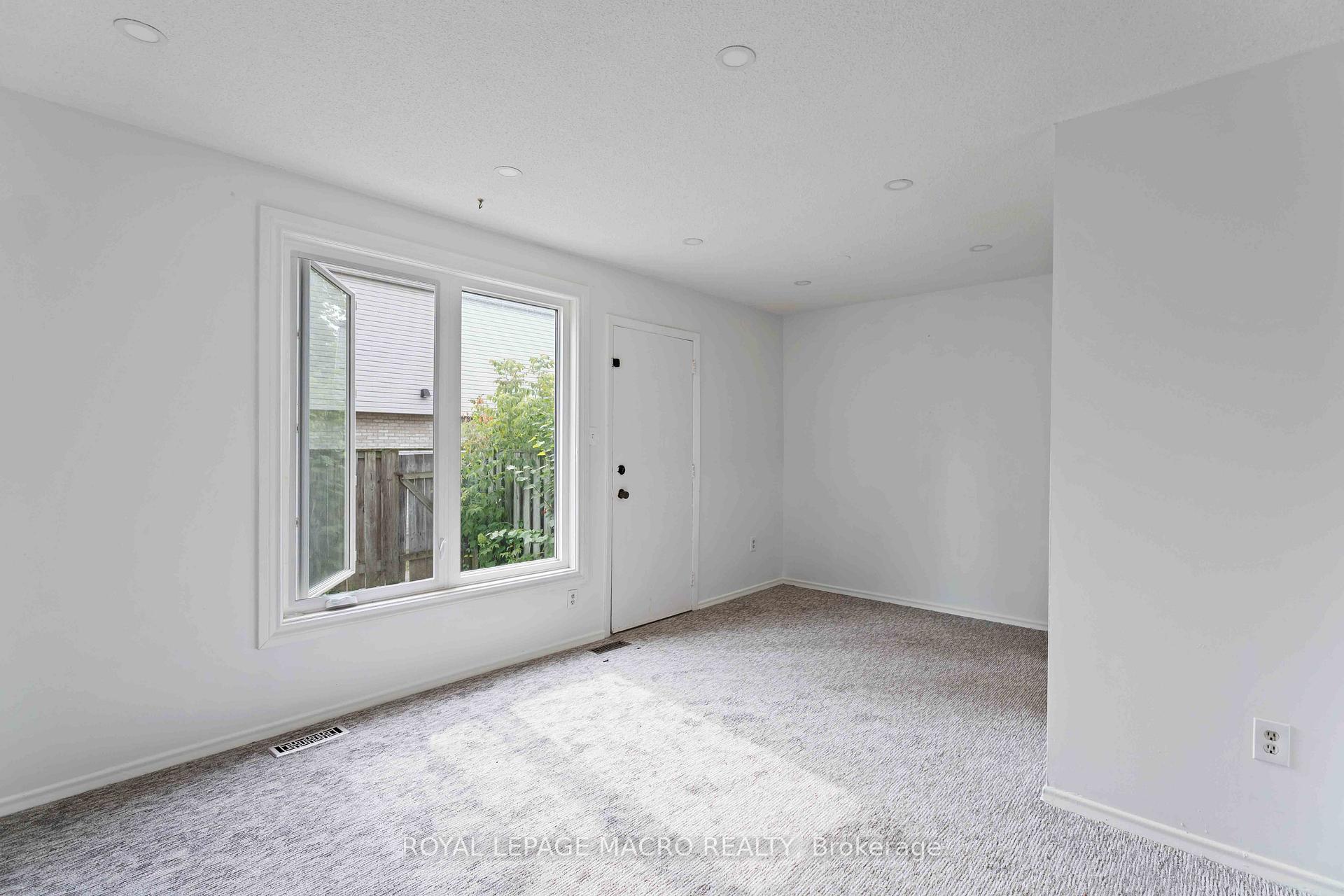Photo 8 of Unit 60, 33 Rochelle Avenue, Hamilton, Quinndale — HOMEH