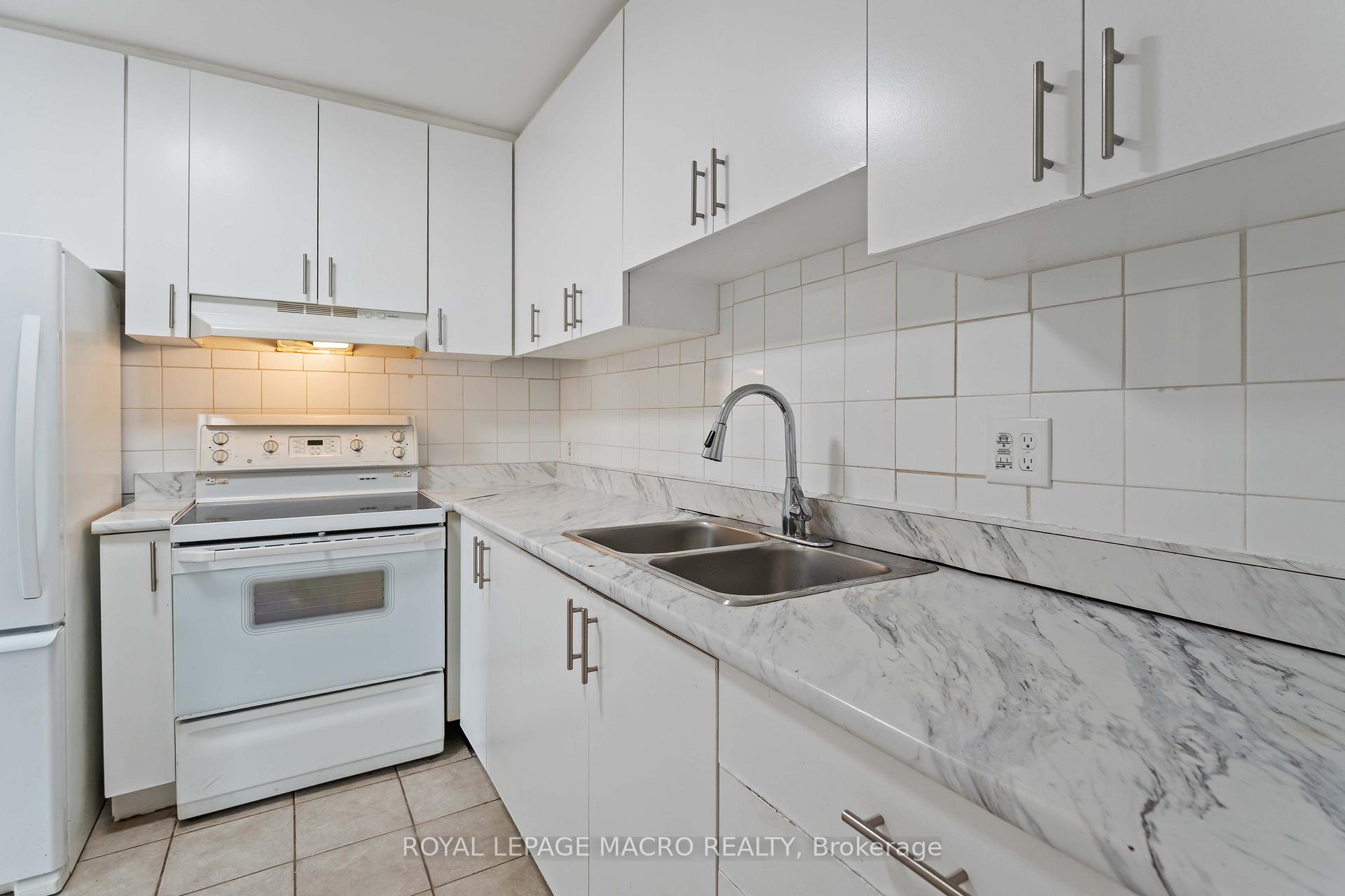 Photo 11 of Unit 60, 33 Rochelle Avenue, Hamilton, Quinndale — HOMEH