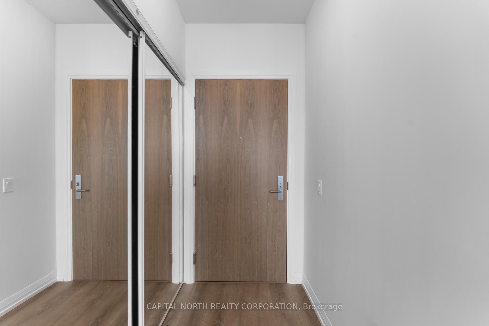 Photo 4 of Unit 612, 27 Korda Gate, Vaughan, Vellore Village — HOMEH