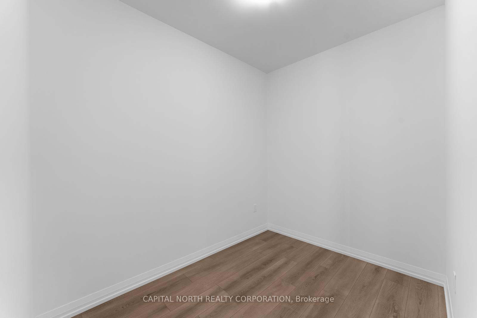 Photo 7 of Unit 612, 27 Korda Gate, Vaughan, Vellore Village — HOMEH